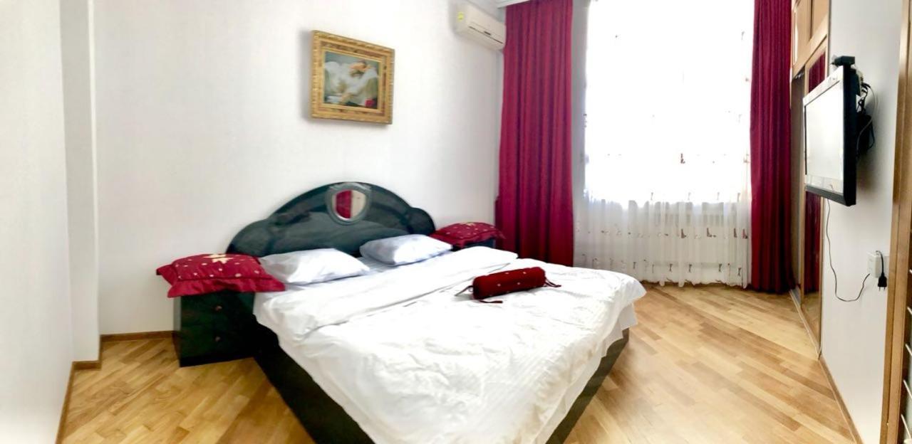 Calm Center Of Baku Apartment Екстериор снимка