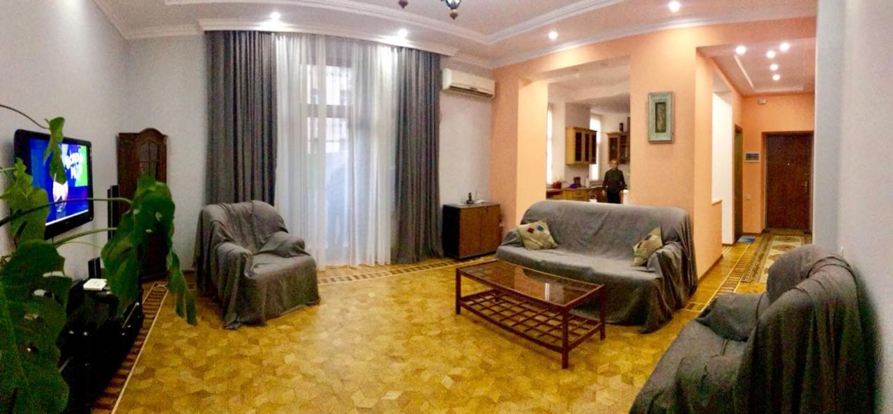 Calm Center Of Baku Apartment Екстериор снимка